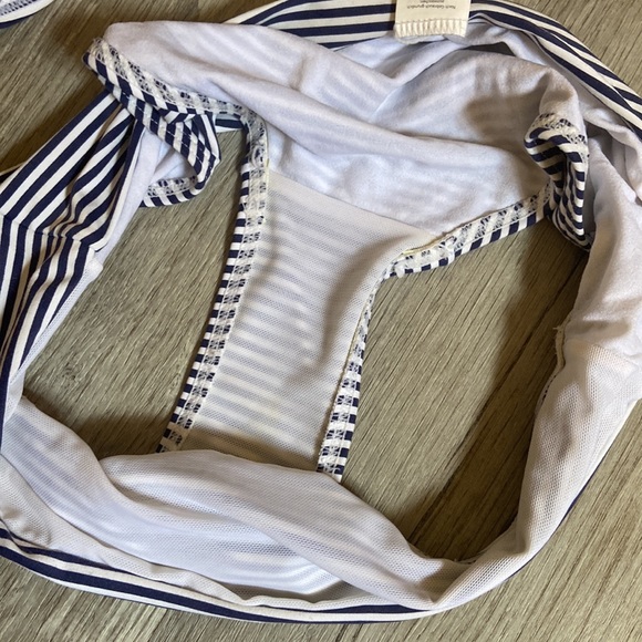 Nip Tuck swim bikini set nautical stripes - Picture 10 of 10